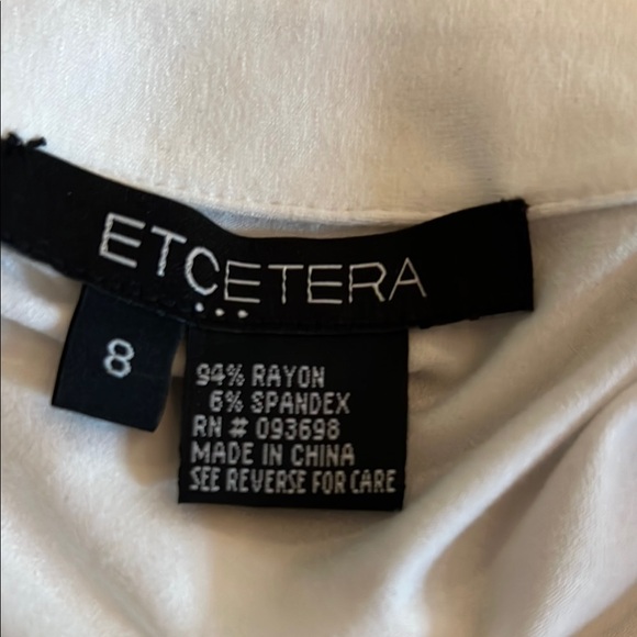 Elegant White Button-Up Women's Top - Picture 7 of 7